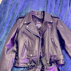 Women’s Leather Gallery Motorcycle jacket with 3M thinsulate